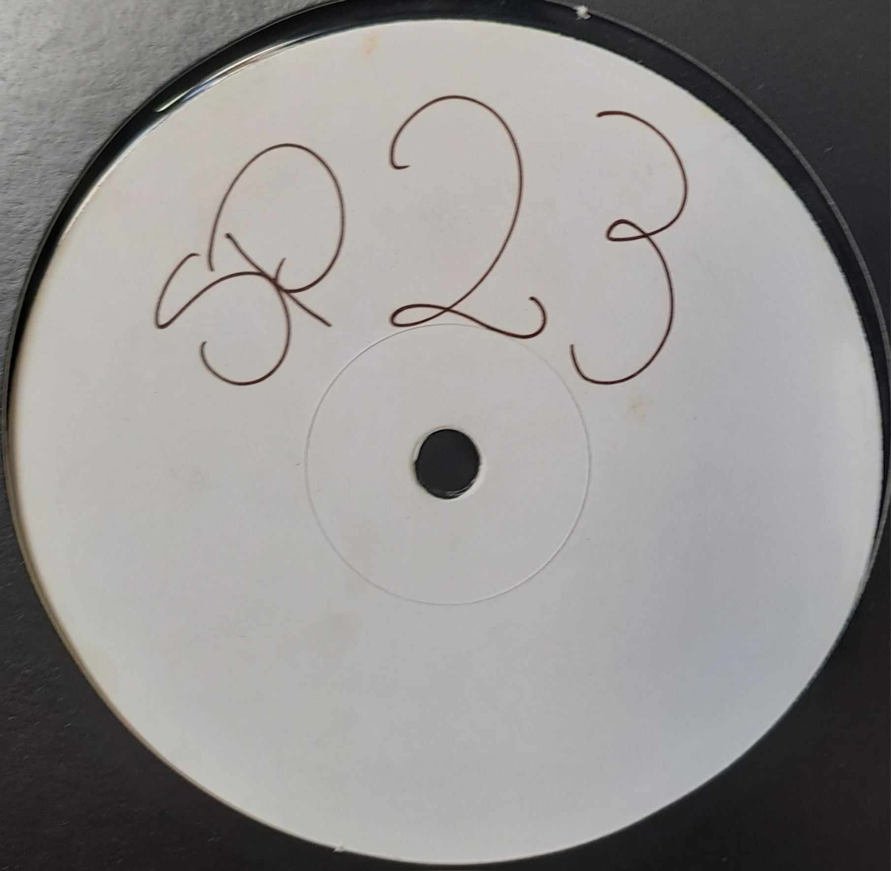 Labworks Germany 67 - vinyle acid